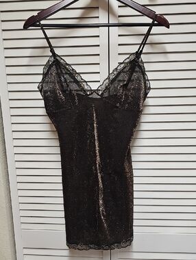 EUC Vintage Victoria's Secret Black Shimmer Lace-Trim Slip Dress Chemise Sz S